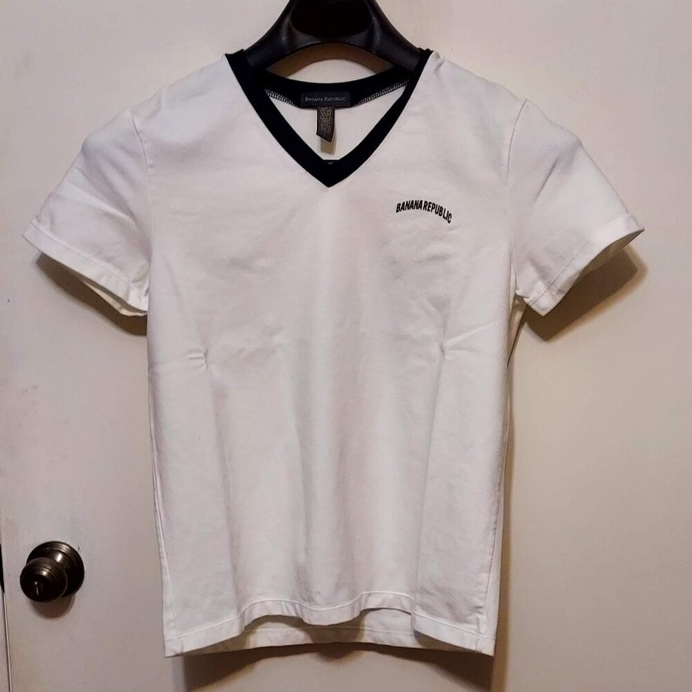 Banana Repulbic Women's Sporty V Neck Pullover Tee Sz L Golf Tennis Casual